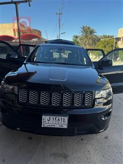 جیپ گراند شیرۆکی